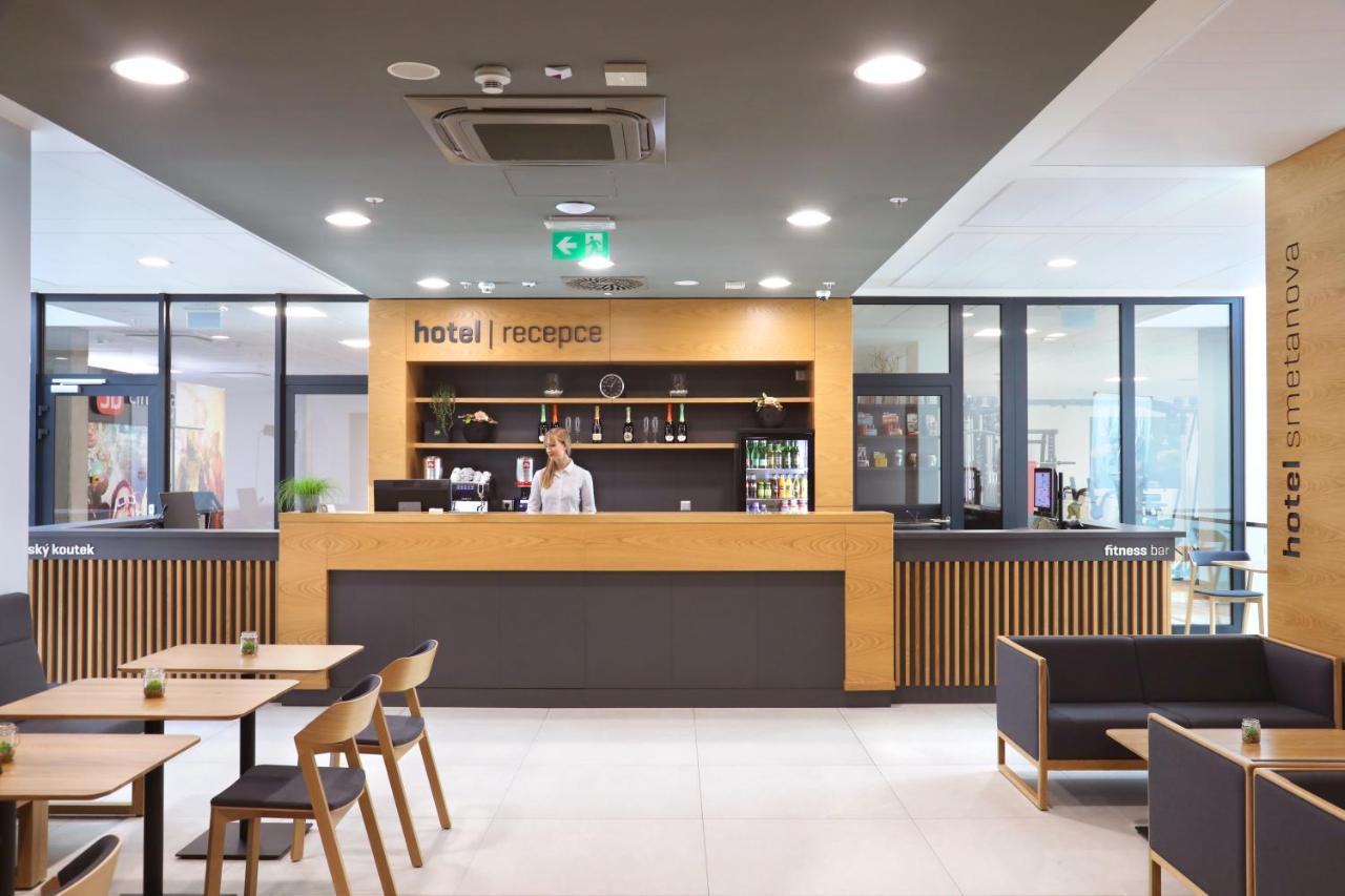 Hotel Smetanova Vsetín Екстериор снимка