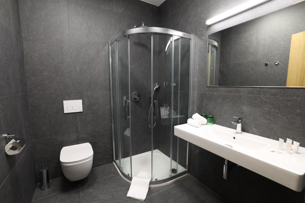 Hotel Smetanova Vsetín Екстериор снимка